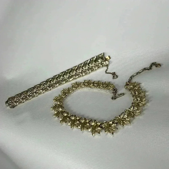 Vintage signed Coro Parure Necklace Bracelet Set rare collectible - Picture 7 of 9
